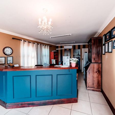 Chateau La Mer Exclusive Guesthouse & Spa Hartbeespoort Bagian luar foto