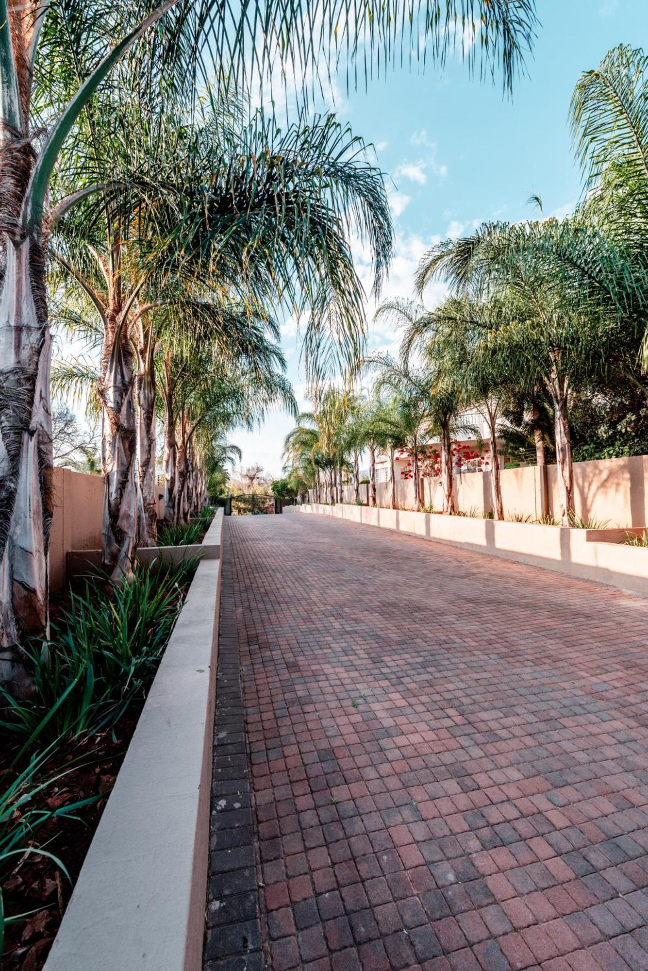 Chateau La Mer Exclusive Guesthouse & Spa Hartbeespoort Bagian luar foto
