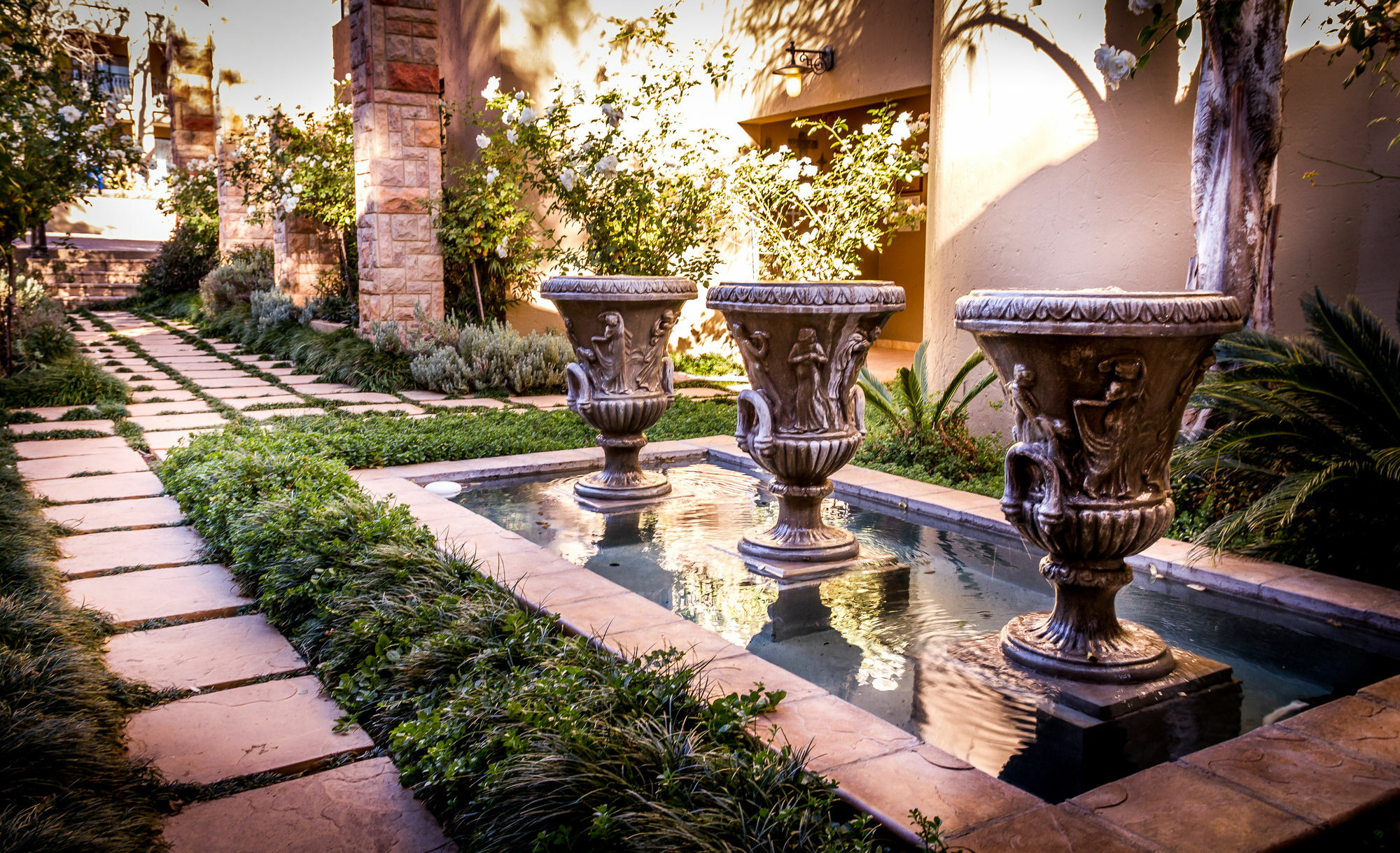 Chateau La Mer Exclusive Guesthouse & Spa Hartbeespoort Bagian luar foto