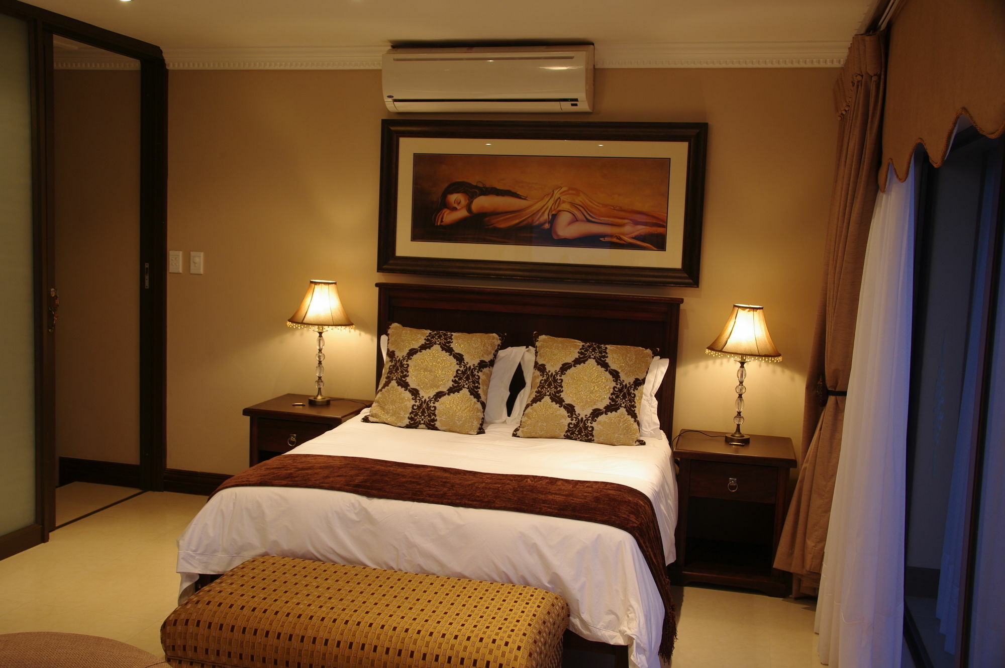 Chateau La Mer Exclusive Guesthouse & Spa Hartbeespoort Bagian luar foto
