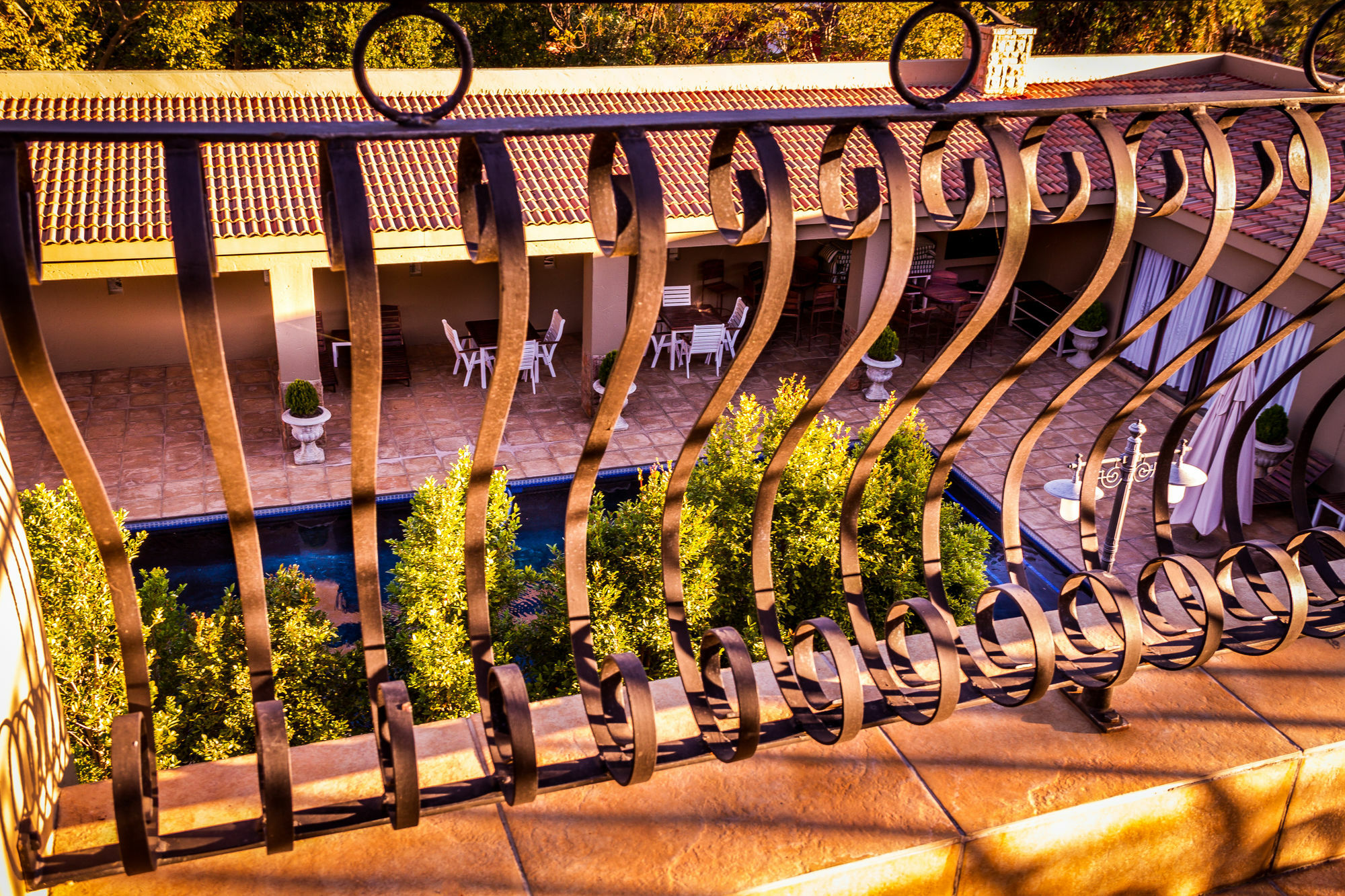 Chateau La Mer Exclusive Guesthouse & Spa Hartbeespoort Bagian luar foto