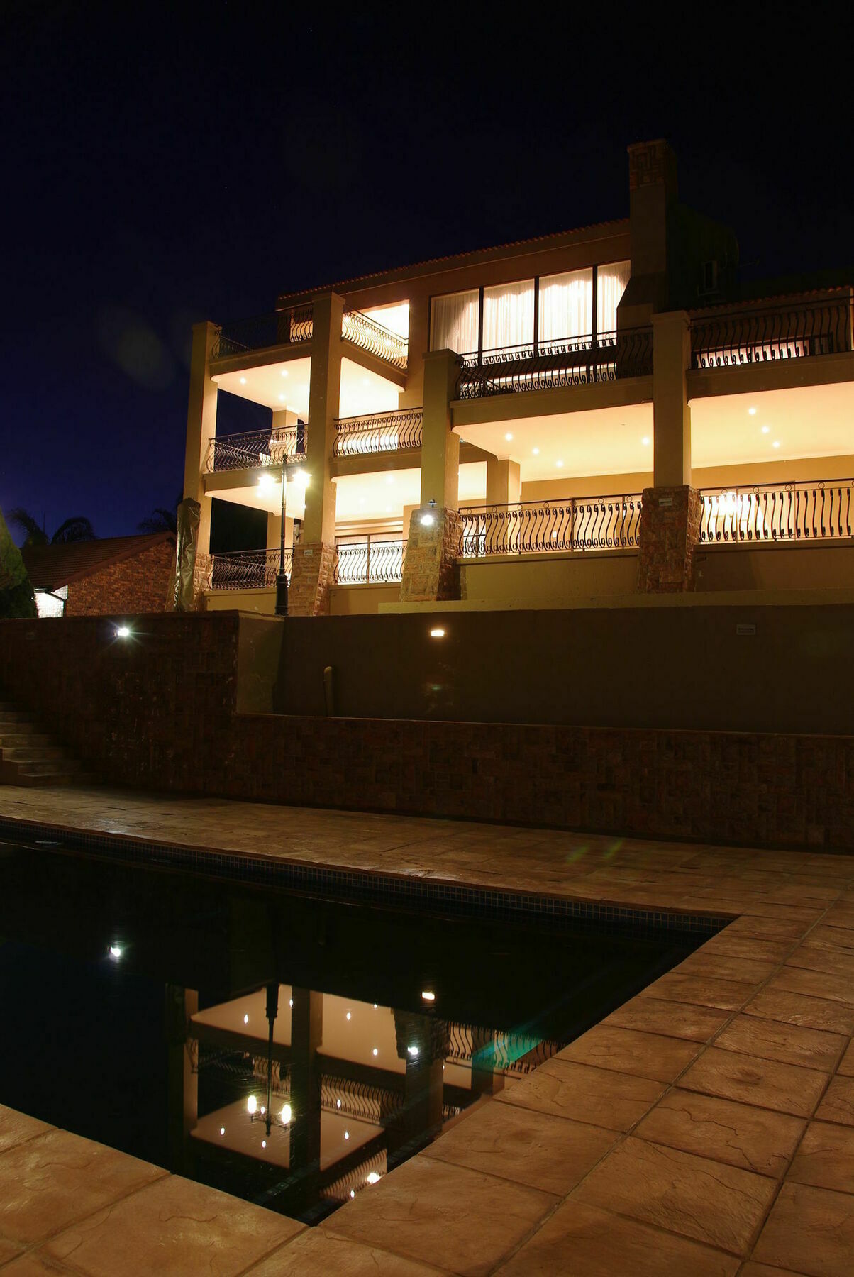 Chateau La Mer Exclusive Guesthouse & Spa Hartbeespoort Bagian luar foto